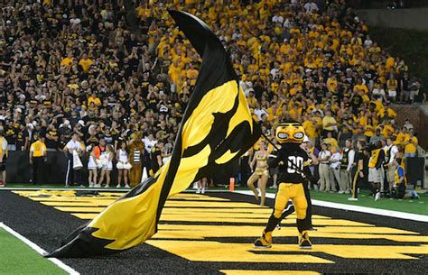 What you need to know about sports betting in Iowa.